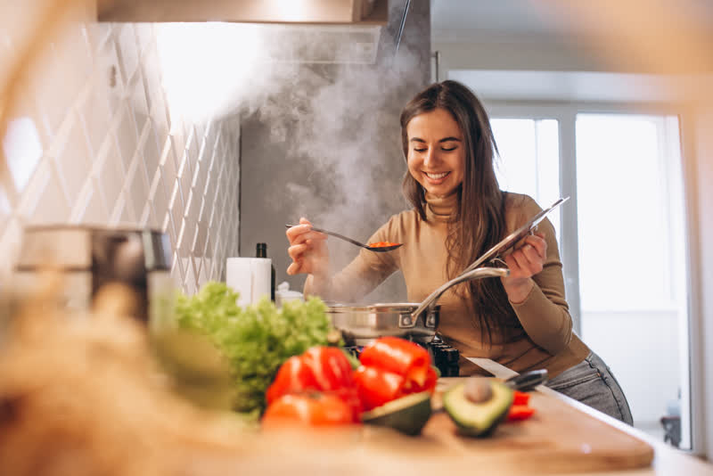 How to Build Confidence in the Kitchen as a Beginner