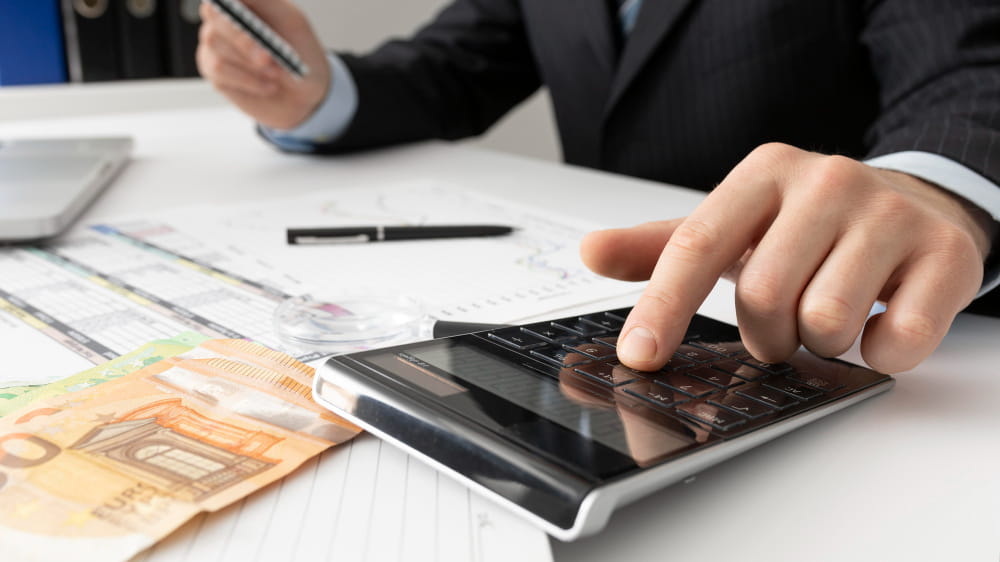 Why Your Salary Will Never Make You Wealthy