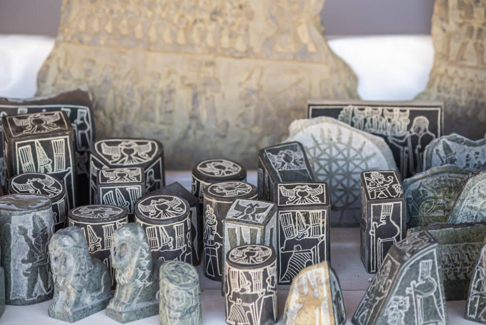 Sacred Stones and Sacred Stories: Religious Monuments That Defined Human Belief